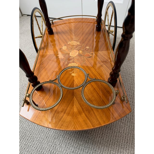 1960s Vintage Bar Cart Inlaid Marquetry Hollywood Regency Italian Tea Italy Folding Leaf For Sale - Image 4 of 15