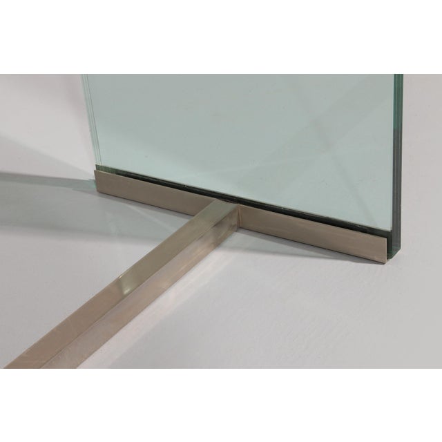 1970s Glass Model T30 Side Table by Peter Ghyczy, 1970s For Sale - Image 5 of 11