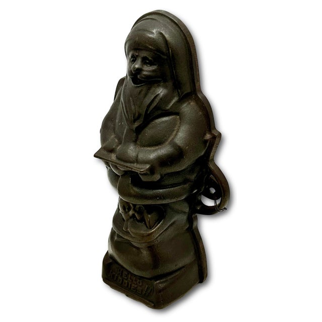 Rare Vintage Authentic Griswold #897 Cast Iron Santa Claus "Hello Kiddies" Cake Mold in Mint Condition - Never Used For Sale In Boston - Image 6 of 18
