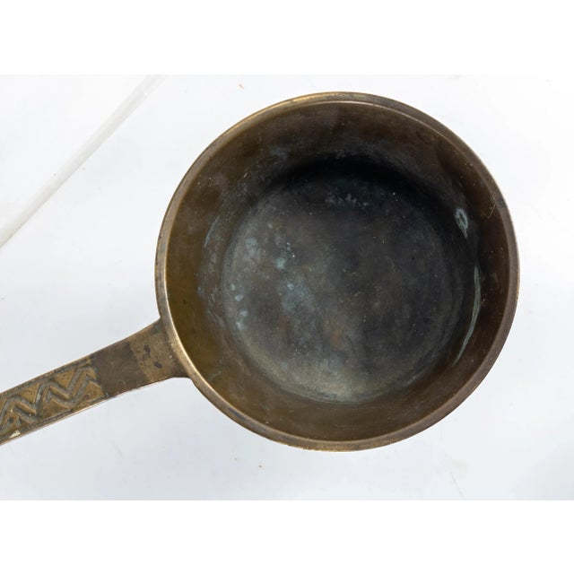 Metal 17th or 18th Century European Bronze Tripod Posnet Cook Pot With Handle For Sale - Image 7 of 13