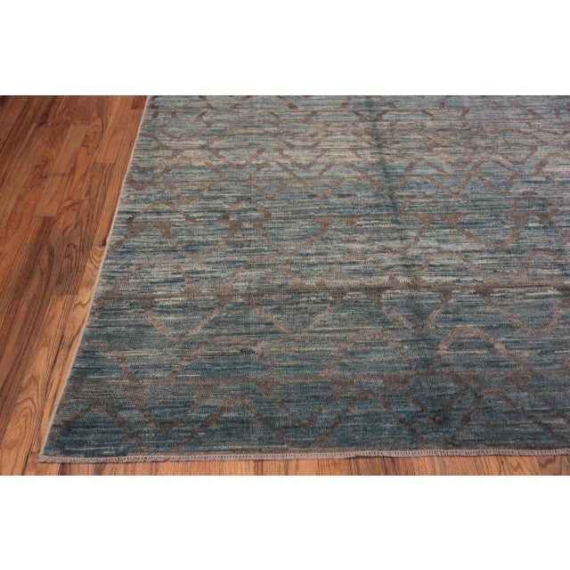 Early 21st Century Blue and Brown Abstract Wavy Modern Rug For Sale - Image 5 of 6