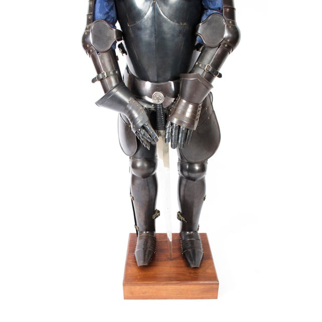 1970s Complete Suit of Armour, Castell Gyrn, 20th Century For Sale - Image 5 of 18