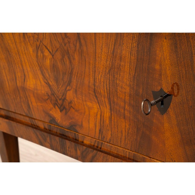 Biedermeier French Polished Walnut 2-Drawer Commode, Germany, 1850 For Sale - Image 11 of 15