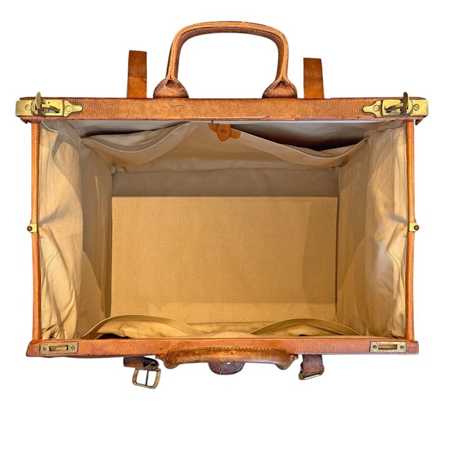 Vintage English Tanner Krolle & Co. Ltd. For Harrods Leather Gladstone Bag For Sale - Image 11 of 18