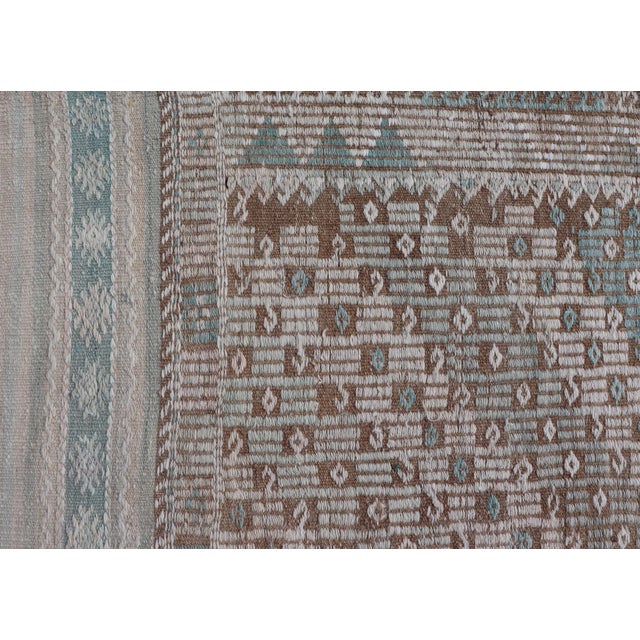 Vintage Turkish Embroidered Flat-Weave Rug With Geometric Design For Sale - Image 4 of 13