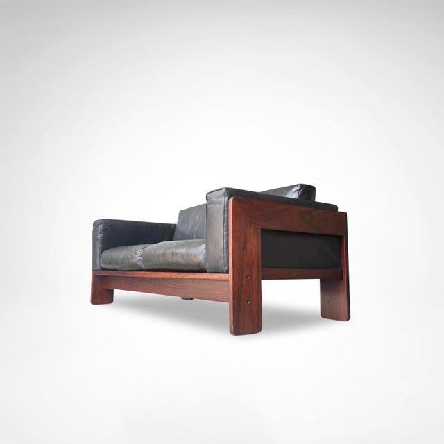 Bastiano Two-Seater Wood and Leather Sofa by Afra & Tobia Scarpa for Knoll International 1980s For Sale - Image 11 of 11
