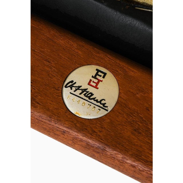 Wood Set of Easy Chair with Ottoman in Teak and Black Leather attributed to Finn Juhl, 1960s For Sale - Image 7 of 8