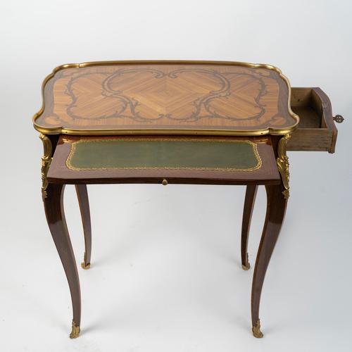 Napoleon III Writing Desk in Marquetry and Gilded Bronze For Sale - Image 4 of 7