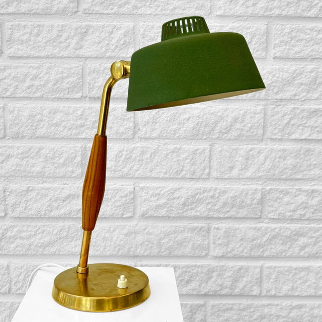 32966 Desk Lamp in Brass & Elm by Bertil Brisborg for Nordiska Kompaniet, Sweden, 1950s For Sale - Image 15 of 15