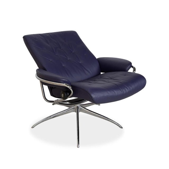 Set of Metro Leather Recliner with Ottoman from Stressless For Sale - Image 6 of 18