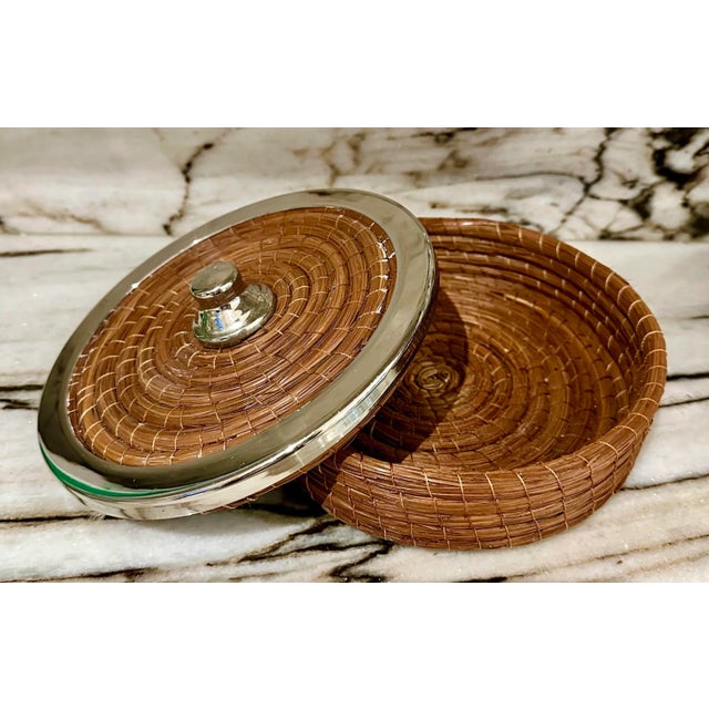 Handmade Sea grass natural fiber, with silver metal rim and pull round box.