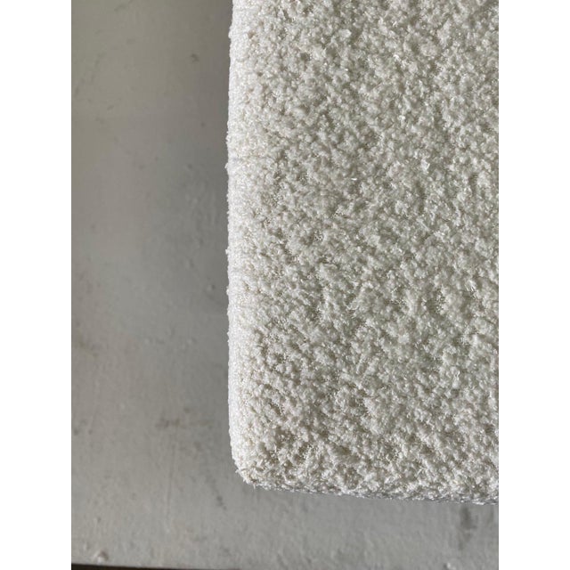 White Large Boucle Clad Ottoman in the Style of Kagan, Lucite Legs For Sale - Image 8 of 18