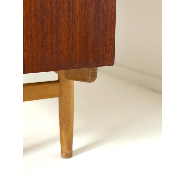 Wood Model 135 Tallboy by Børge Mogensen for Søborg Møbelfabrik, 1950s For Sale - Image 7 of 12