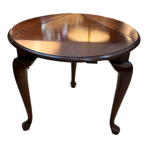 Pennsylvania House Corner Handkerchief Queen Anne Style Table