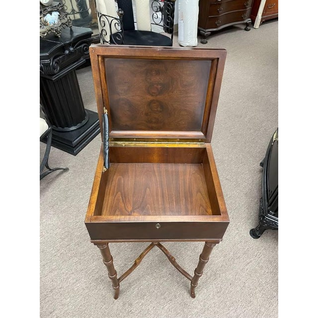 Vintage Drexel Walnut Lift Top Side Table, Burl Top, Carved Legs, Solid Wood Legs For Sale In New York - Image 6 of 9