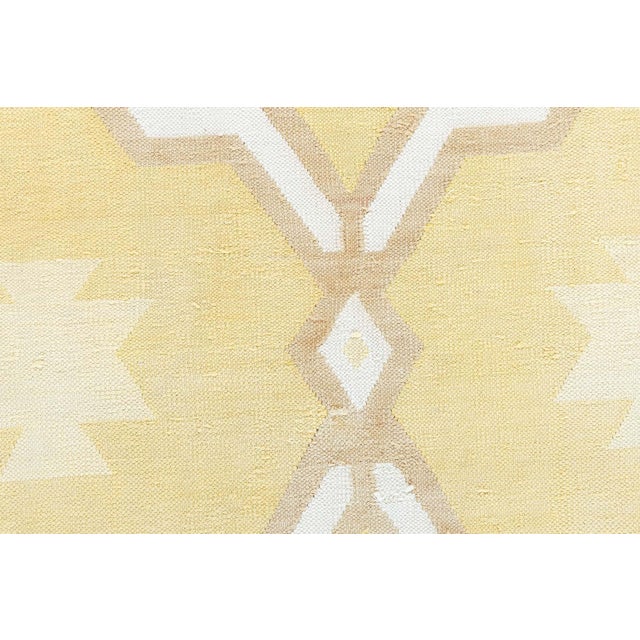 Textile Doris Leslie Blau Indian Dhurrie Mid-Century Tan With Beige Flatweave Cotton Rug For Sale - Image 7 of 9