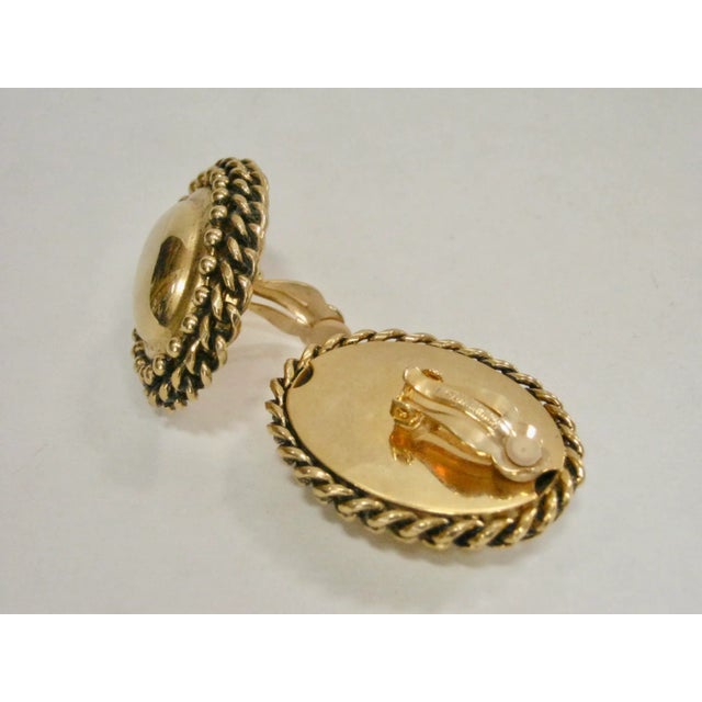 Vintage Givenchy Large Brilliant Gold Plate Cameo Cable Framed Earrings, 2 Pieces For Sale - Image 4 of 4