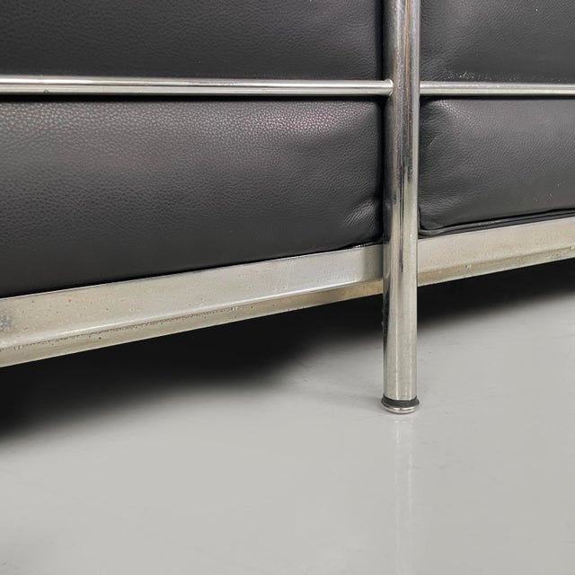 Italian Modern Black LC2 Sofa by Le Corbusier, Jeanneret and Perriand for Cassina, 1980s For Sale - Image 14 of 18