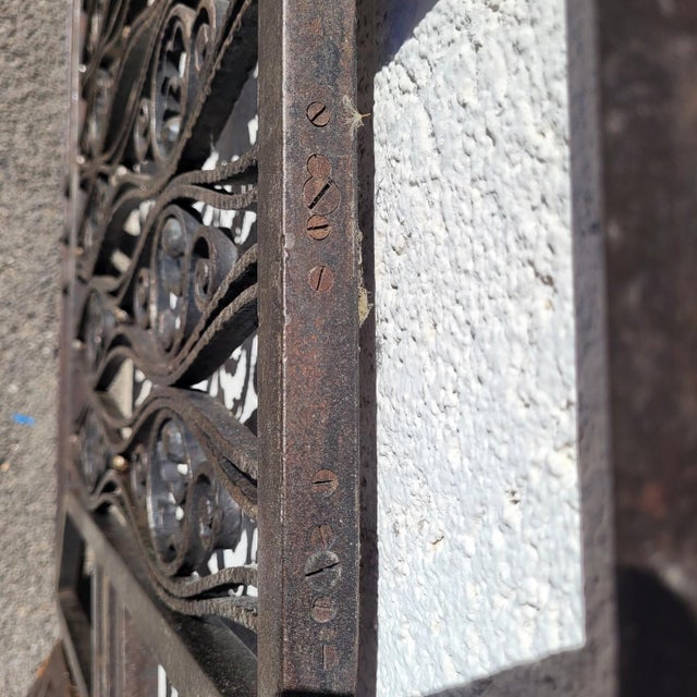 Gray Art Deco Wrought Iron Gates attributed to Edouard Schenck, 20th Century, Set of 4 For Sale - Image 8 of 18