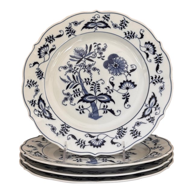 Set of 4 Mid-Century Blue Danube Dinner Plates For Sale