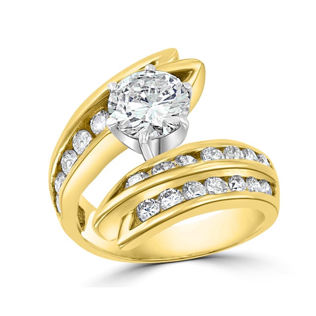 1.5 Carat Solitaire Round Shape 2.5 Total Diamond Engagement 14 Yellow Gold Ring For Sale - Image 17 of 18
