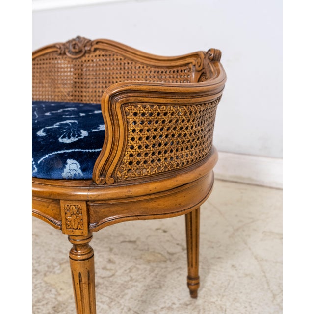 1980s French Louis XV Style Double Cane Back Boudoir Bench For Sale - Image 5 of 18