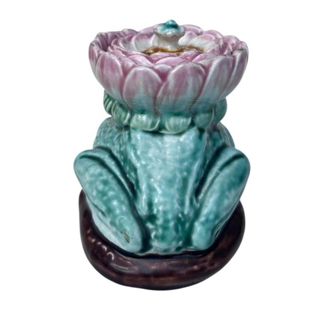 Rare Austrian Majolica Frog water lily Inkwell circa 1890. Complete with the lid.