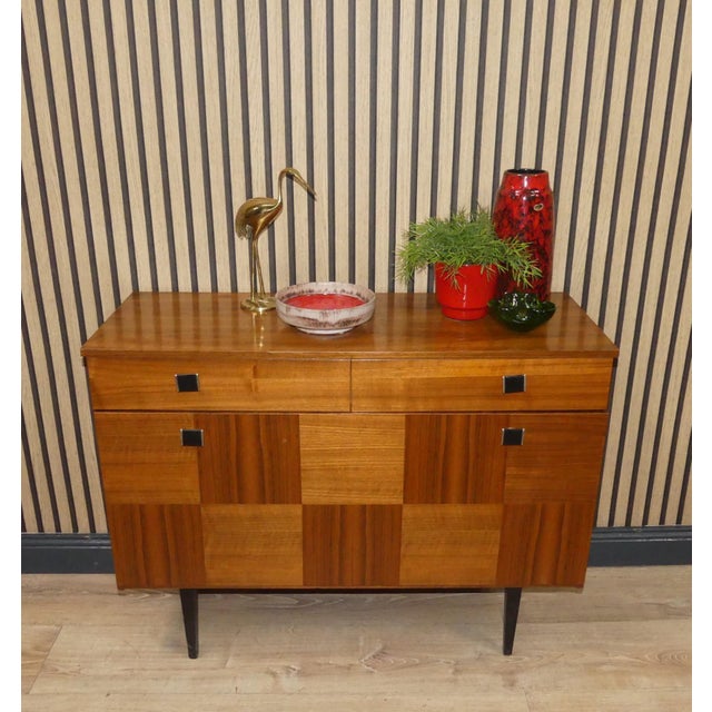 super pretty little fine 60s hall cupboard, Typical of the time, on fine legs Real wood veneer in a 2tone checkerboard...