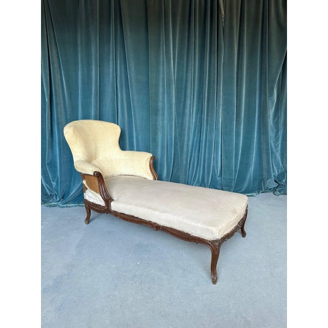 French French 19th C. Chaise Longue With Carved Fruitwood Frame For Sale - Image 3 of 12