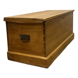 19th Century English Pine Blanket Chest For Sale