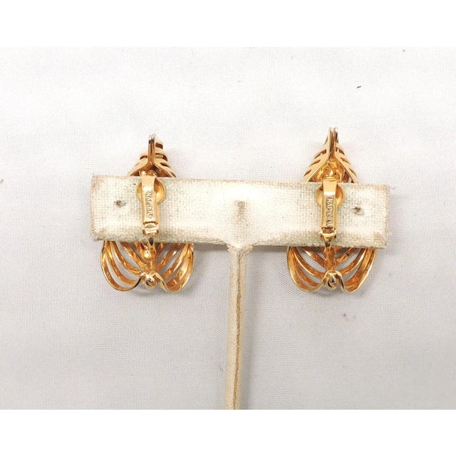 Napier Vintage 1968 Signed Napier Goldtone Leaf Clip Earrings - 2 Pieces For Sale - Image 4 of 8