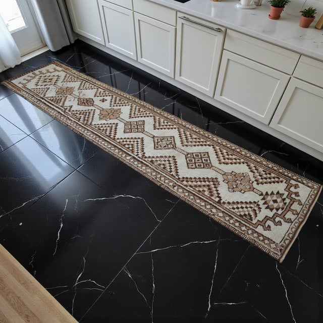 Moroccan 1970s Pure Natural Undyed Wool Hand-Knotted Turkish Runner Rug Moroccan Style - 2′9″ × 12′8″ For Sale - Image 3 of 14