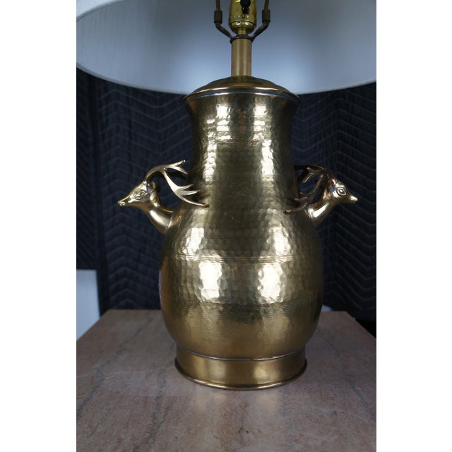 Vintage Hammered Brass Deer Stag Head Handled Urn Vase Table Lamp & Shade For Sale - Image 12 of 12