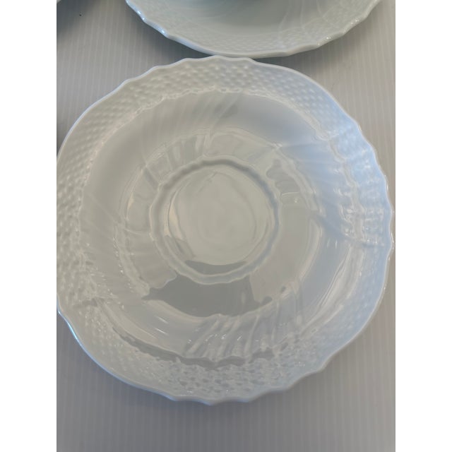 1900s Richard Ginory Italy Oversized White Tea Cup and Saucer - Set for Four(4) For Sale - Image 12 of 17