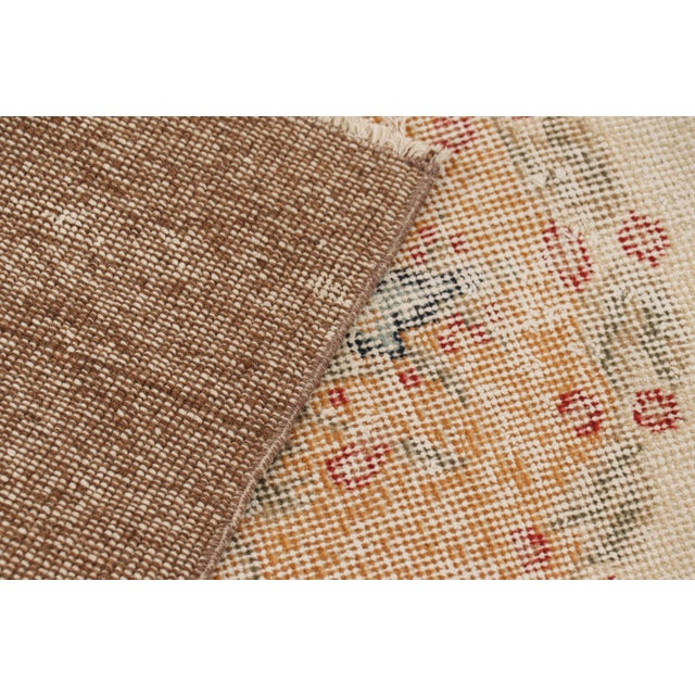 Beige Vintage Zeki Múren Rug, With Medallion and Floral Patterns, From Rug & Kilim For Sale - Image 8 of 8