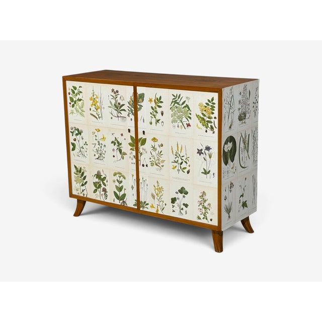 1930s Swedish Modern, Nordens Flora Cabinet, Brass, Floral Lithographs, Sweden, 1930s For Sale - Image 5 of 11