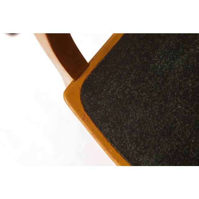 Vintage Armchair – Germany, 1950s – Mustard Yellow Frame & Green Seat Manufacturer: Unknown A charming vintage armchair...