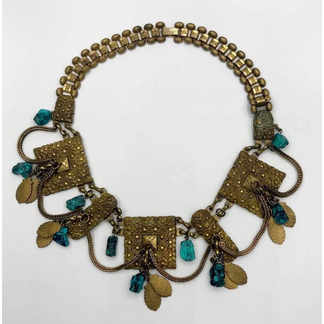 Victorian Mid-Victorian Floral Repoussé Bookchain Festoon Necklace, Circa 1850–1880 For Sale - Image 3 of 7