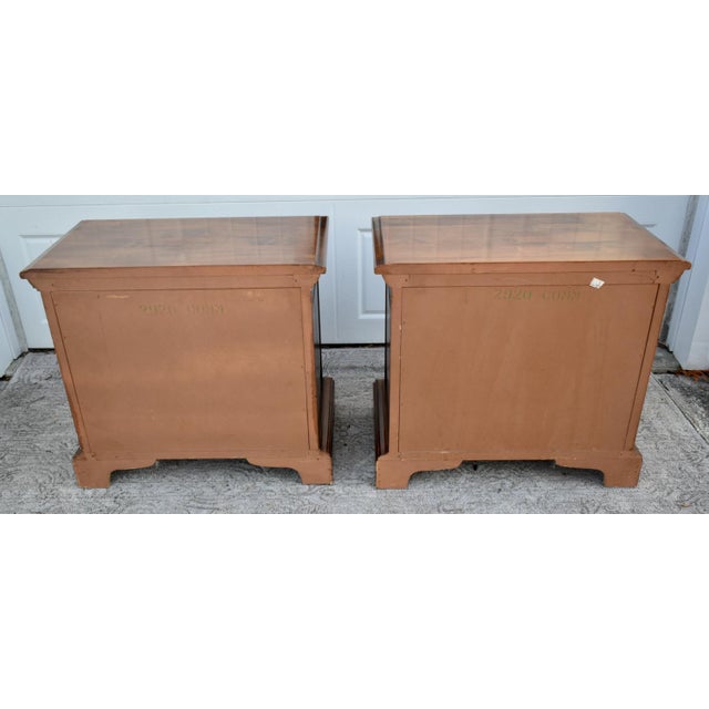 Vtg. Pair of Link-Taylor Americana Style Solid Maple Three Drawer Nightstands For Sale - Image 9 of 13
