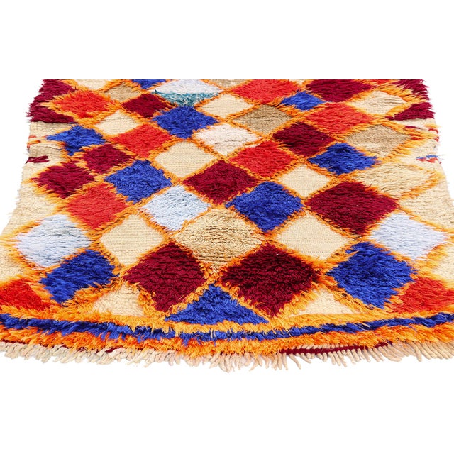 Berber Tribes of Morocco Vintage Azilal Moroccan Rug, 02'11 X 05'10 For Sale - Image 4 of 10