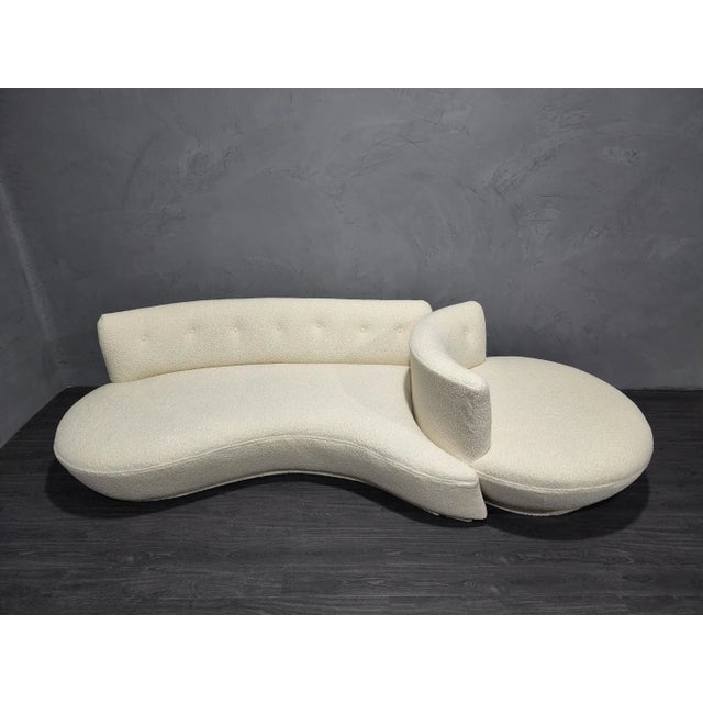 Vladimir Kagan Mid 20th Century Sofa and Swivel Chair, Attributed to Vladimir Kagan For Sale - Image 4 of 10