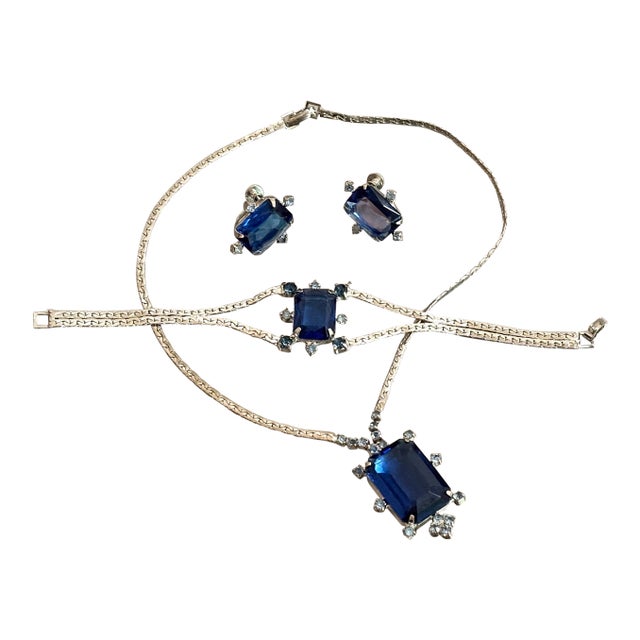 1950s Blue Rhinestone/Silver Tone Jewelry Set W/ Necklace, Earrings & Bracelet For Sale