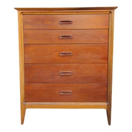 Example of Dixie Dressers and Chests of Drawers