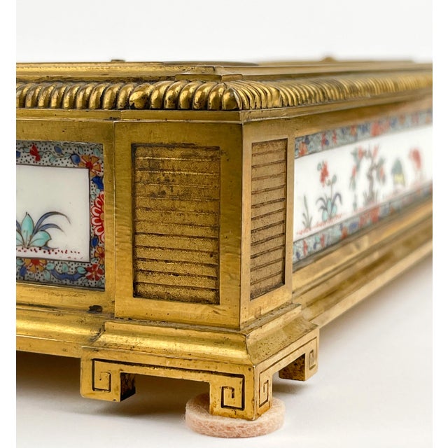 An Ormolu & Chantilly Porcelain Inkwell, France, Circa 1750 For Sale - Image 12 of 18
