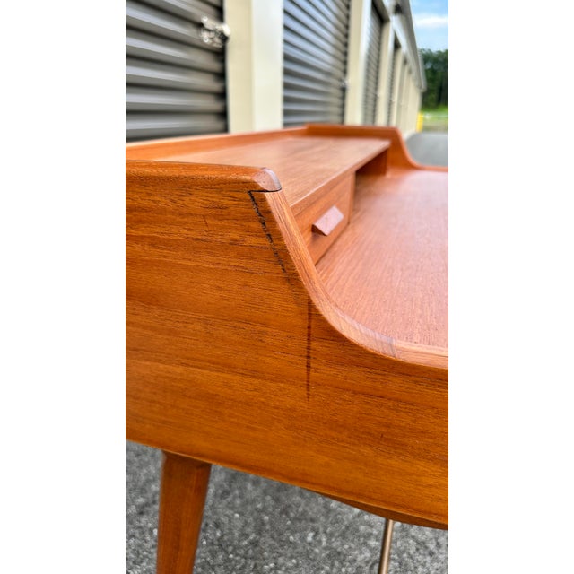 Brown Small Teak Desk by Arne Wahl Iversen for Vinde Møbelfabrik For Sale - Image 8 of 9