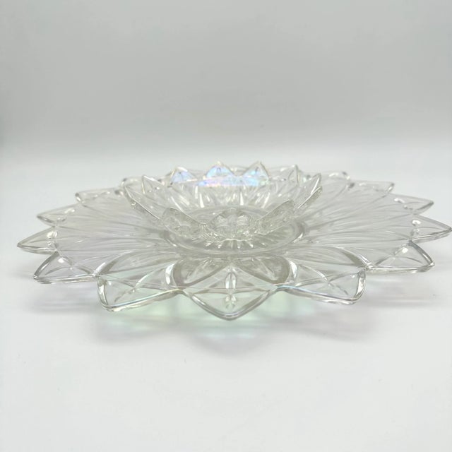 Add a touch of vintage charm to your next party with this beautiful Federal Glass chip and dip bowl set. Made in the USA...