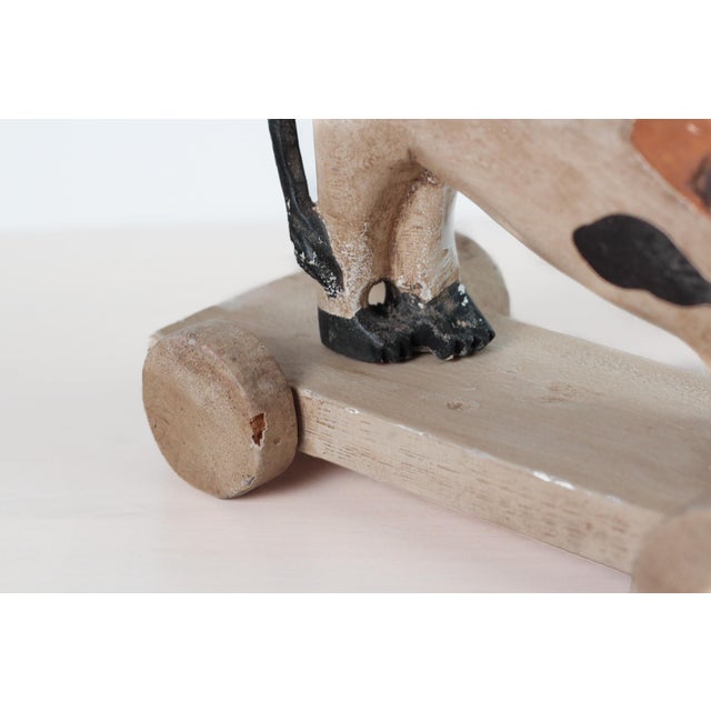 Early 20th Century Hand-Carved Painted Wood Lion Pull Toy on Wheeled Platform For Sale In Lexington, KY - Image 6 of 17