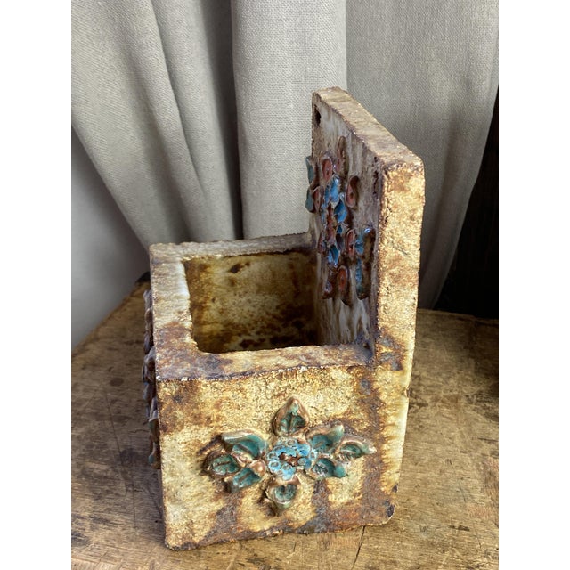 Ceramic wall box attributed to La Roue, Vallauris, 1950/60. Can be placed on a surface or hung. Thick and heavy ceramic...