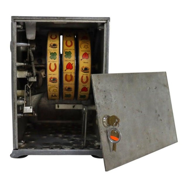 Early 20th Century Puritan Baby Bell Trade Simulator Slot Machine 20thC For Sale - Image 11 of 13