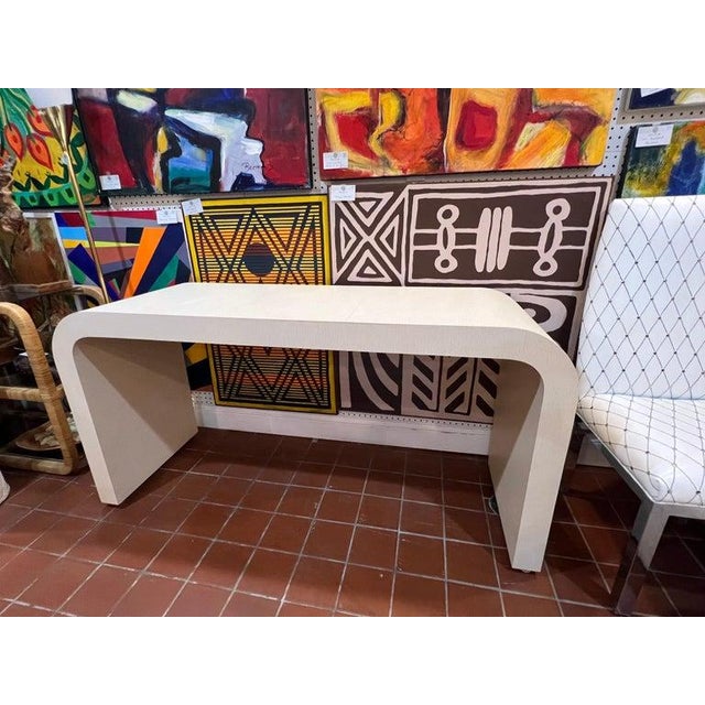 1980's Off White Laminate Waterfall Console Table. For Sale - Image 11 of 18